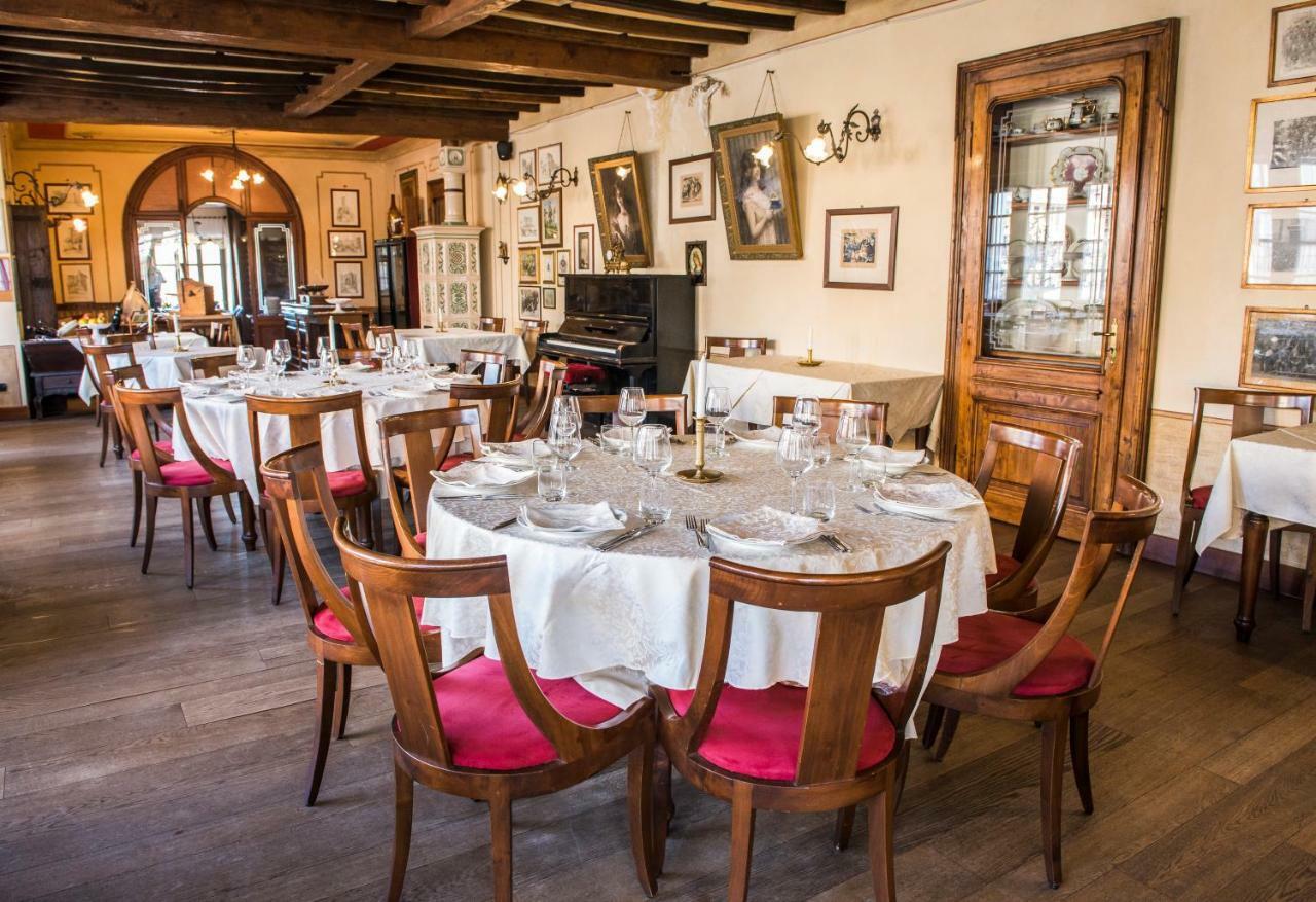 Albergo Ristorante Garibaldi Cisterna dʼAsti Eksteriør billede